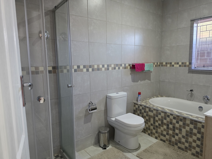 2 Bedroom Property for Sale in Navalsig Free State